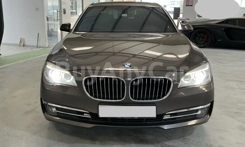 Vehicle photo 1