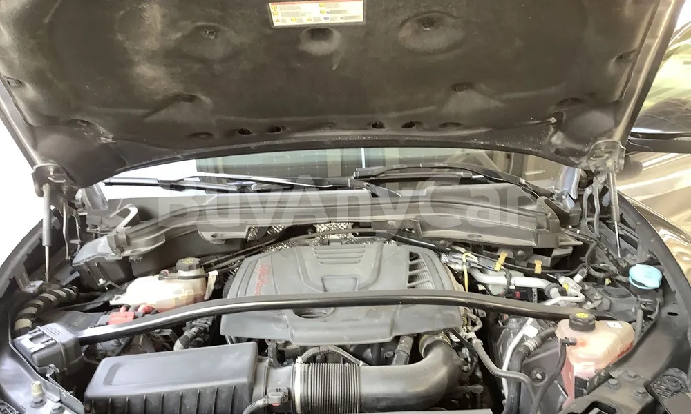 Vehicle photo 7