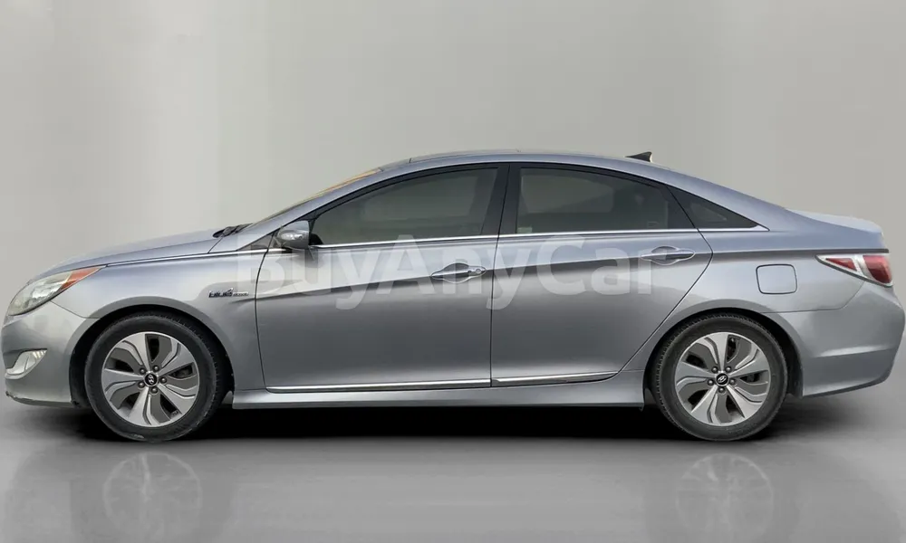Vehicle photo 4