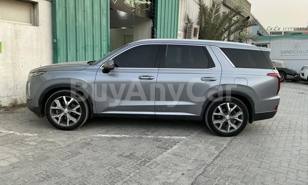 Vehicle photo 6