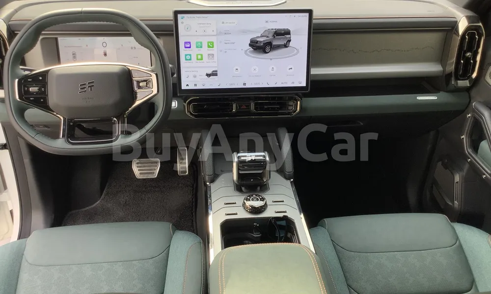 Vehicle photo 8