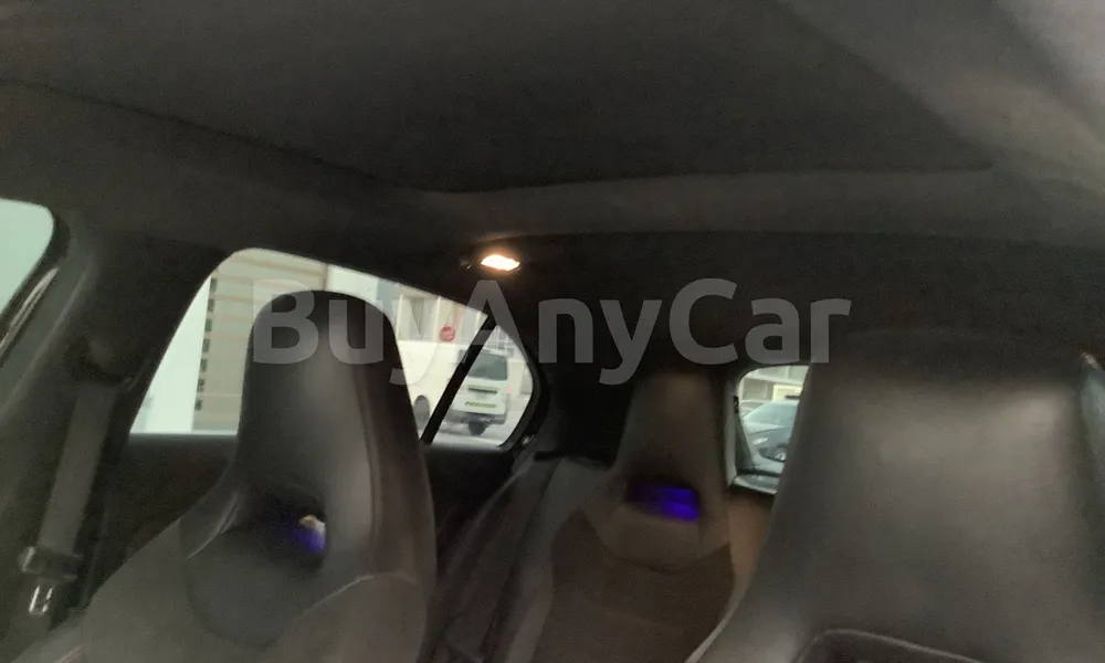 Vehicle photo 9