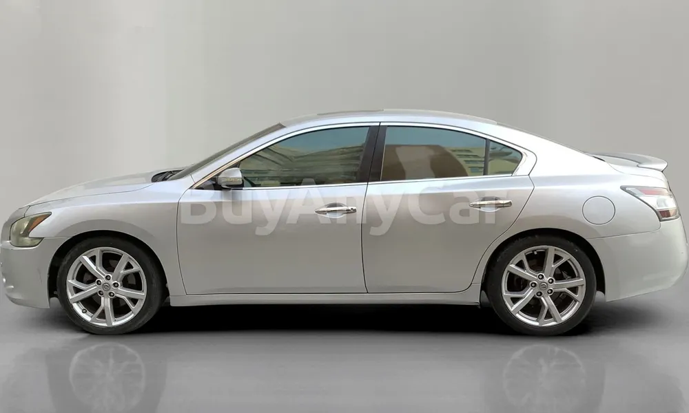 Vehicle photo 4