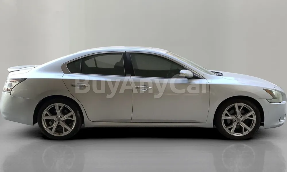 Vehicle photo 3