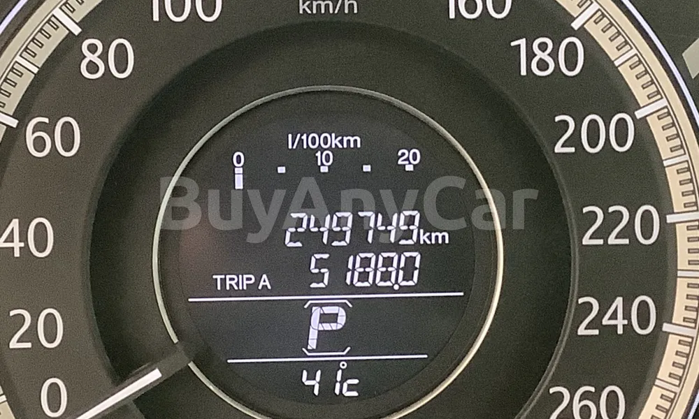 Vehicle photo 7