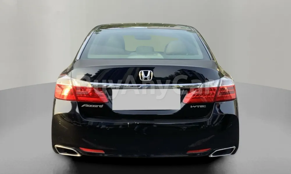 Vehicle photo 2