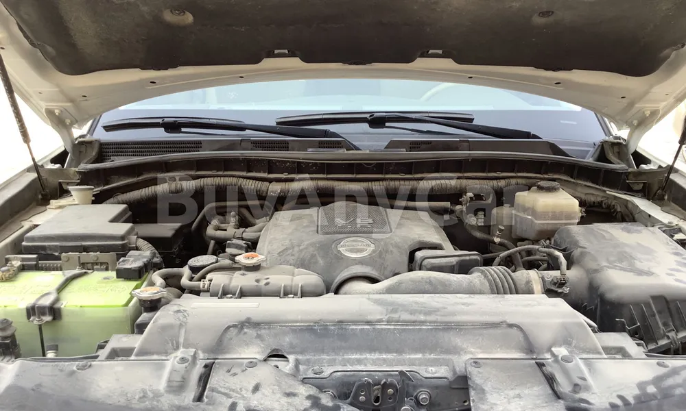Vehicle photo 8