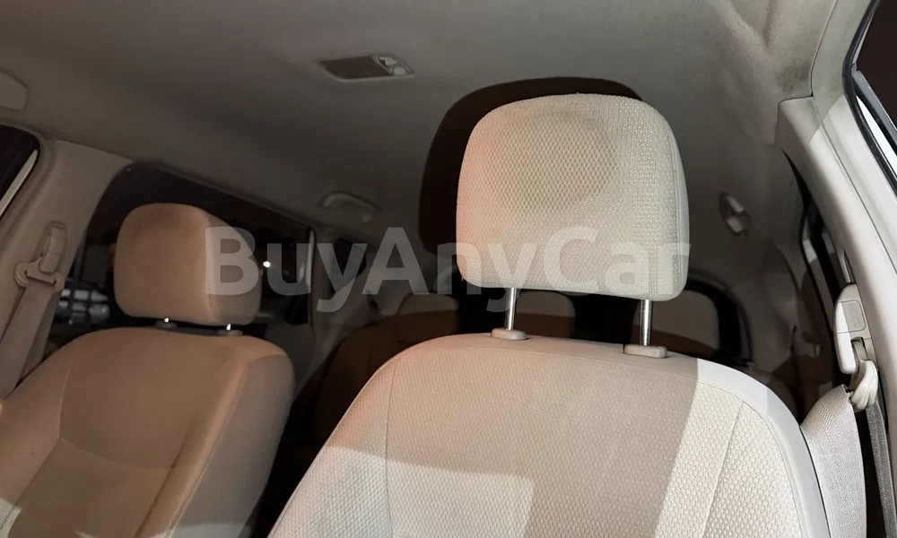 Vehicle photo 8