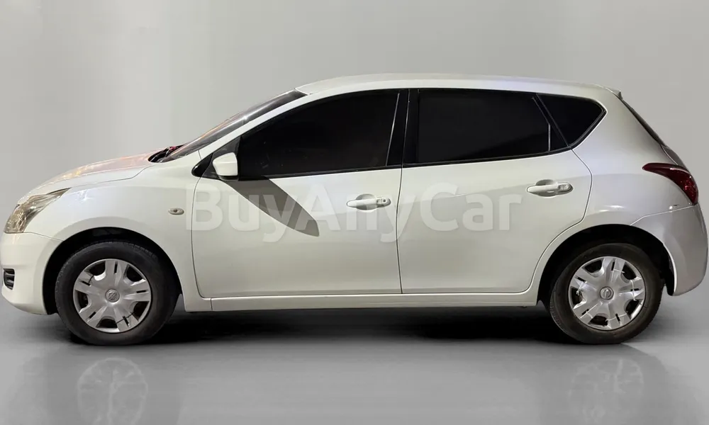 Vehicle photo 4