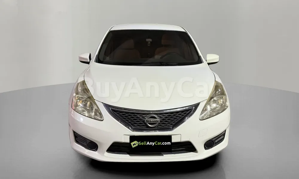 Vehicle photo 1