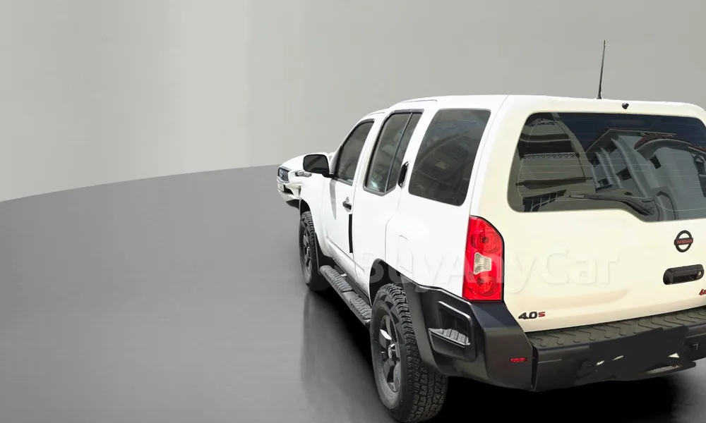 Vehicle photo 2