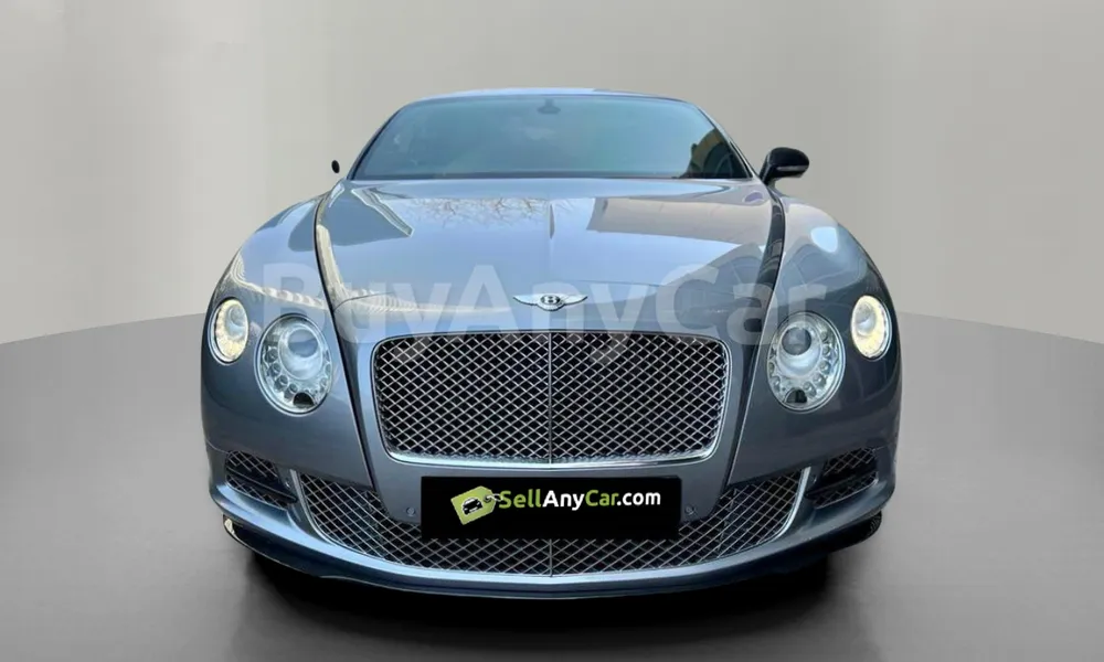Vehicle photo 1