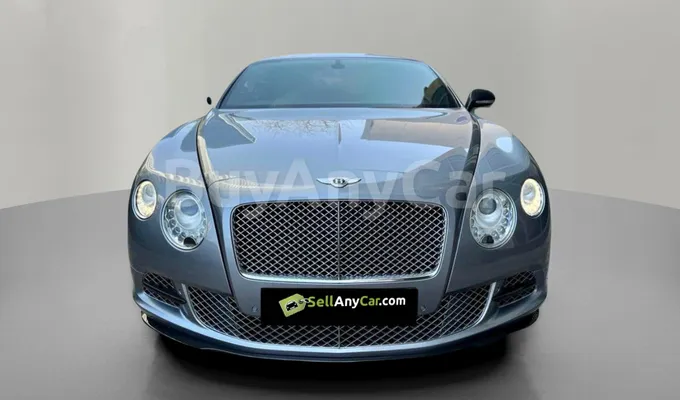carsDetail