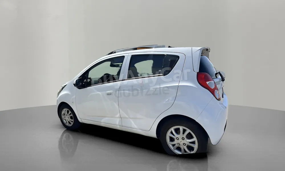 Vehicle photo 2