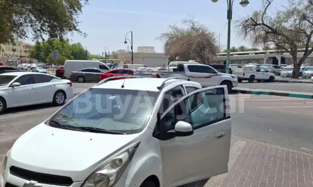 Vehicle photo 4