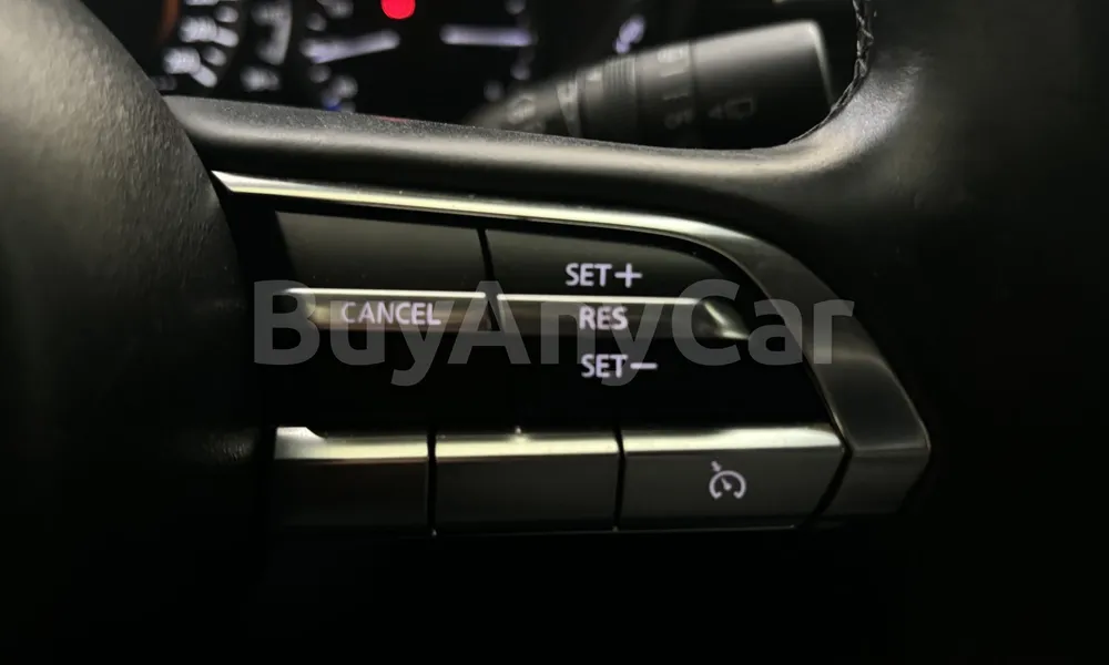 Vehicle photo 11