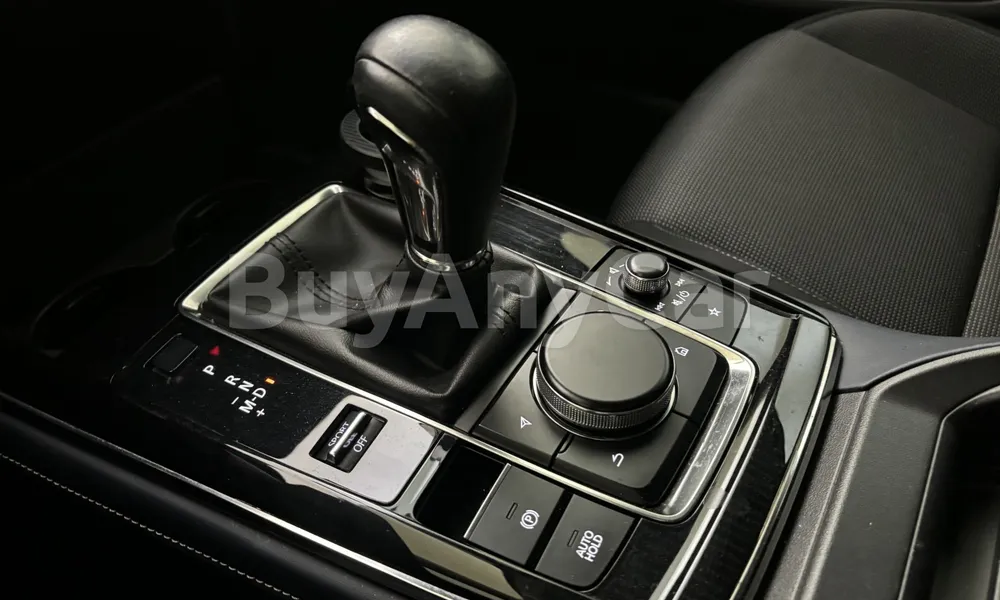 Vehicle photo 12