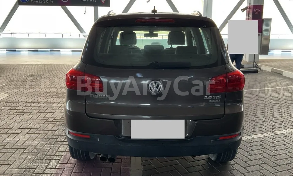 Vehicle photo 2