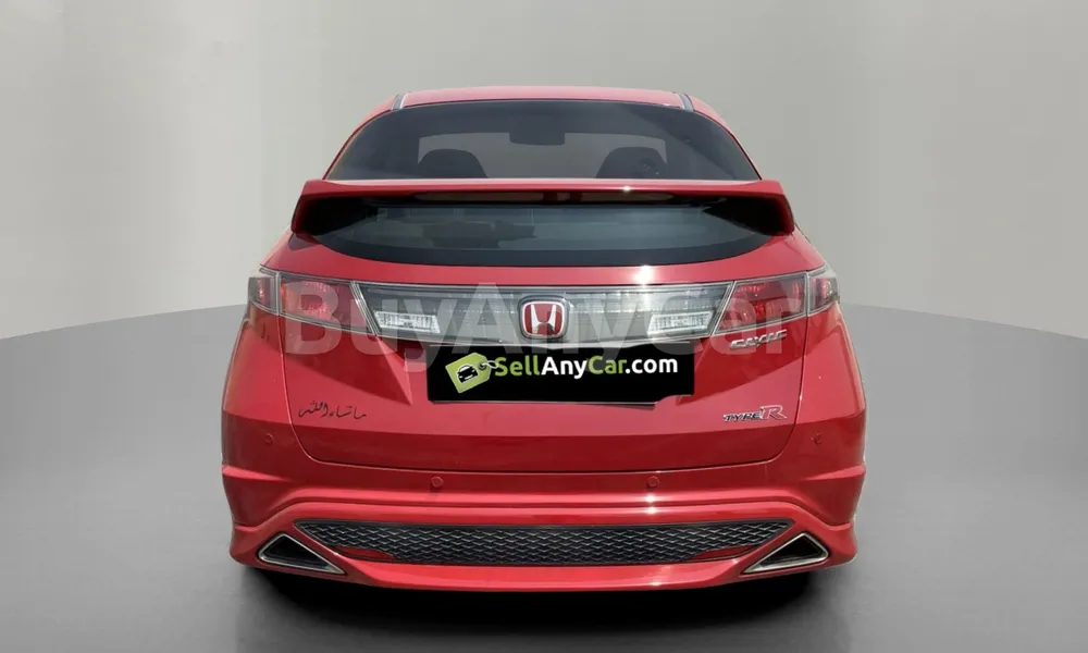 Vehicle photo 2