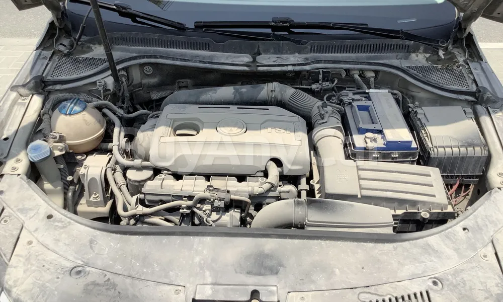 Vehicle photo 8