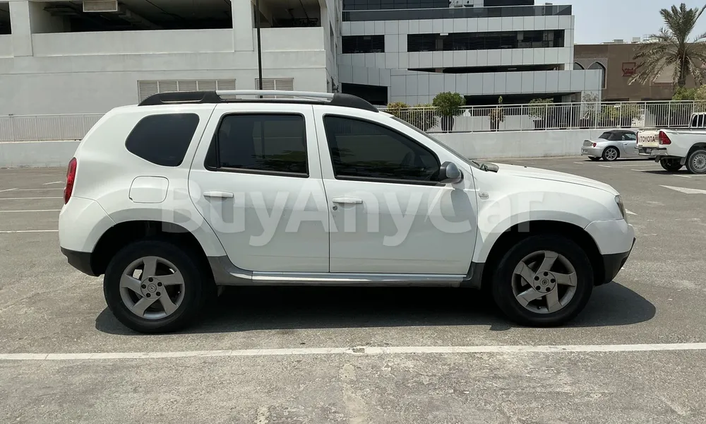 Vehicle photo 4