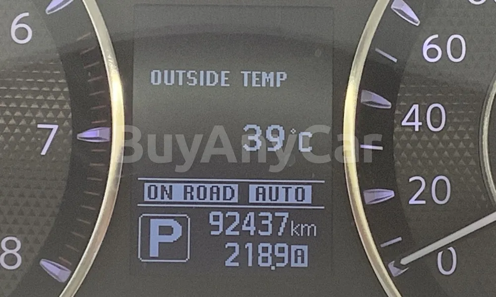 Vehicle photo 7