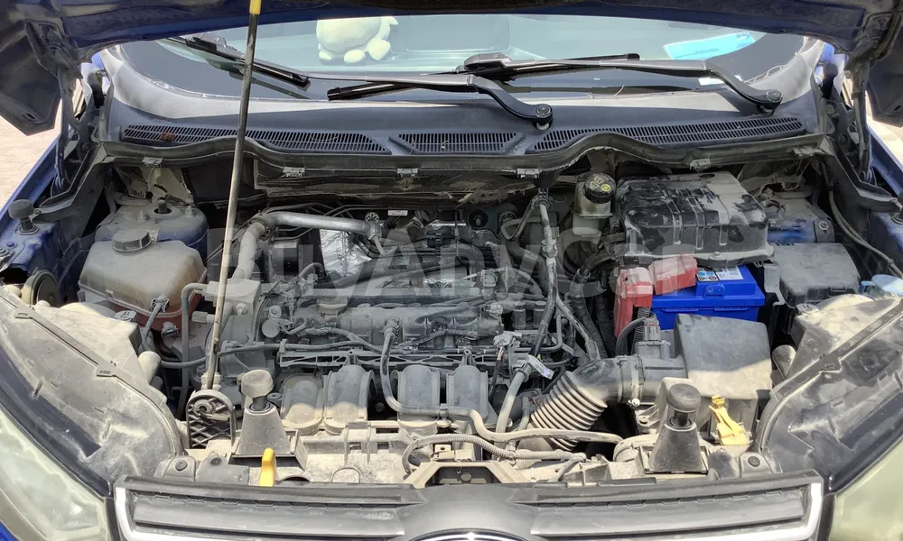 Vehicle photo 6