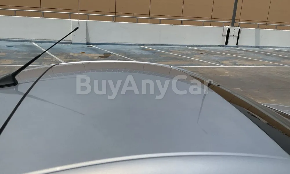 Vehicle photo 5