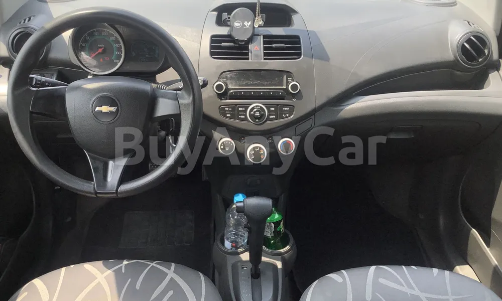 Vehicle photo 8