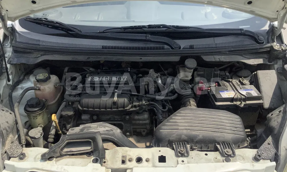 Vehicle photo 6