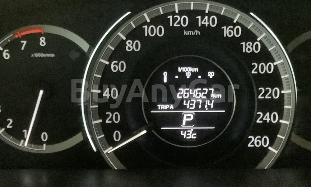 Vehicle photo 7