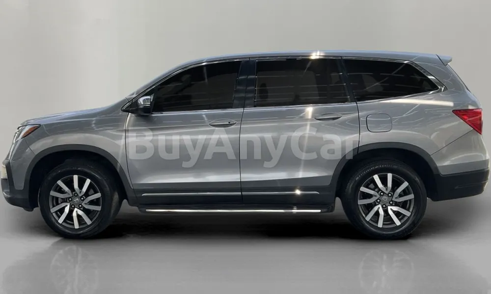 Vehicle photo 5