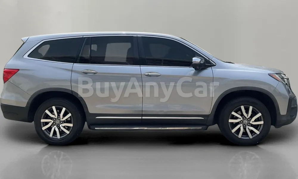 Vehicle photo 4