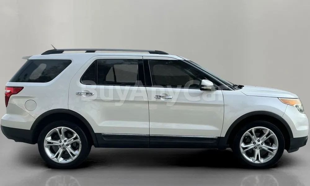 Vehicle photo 3