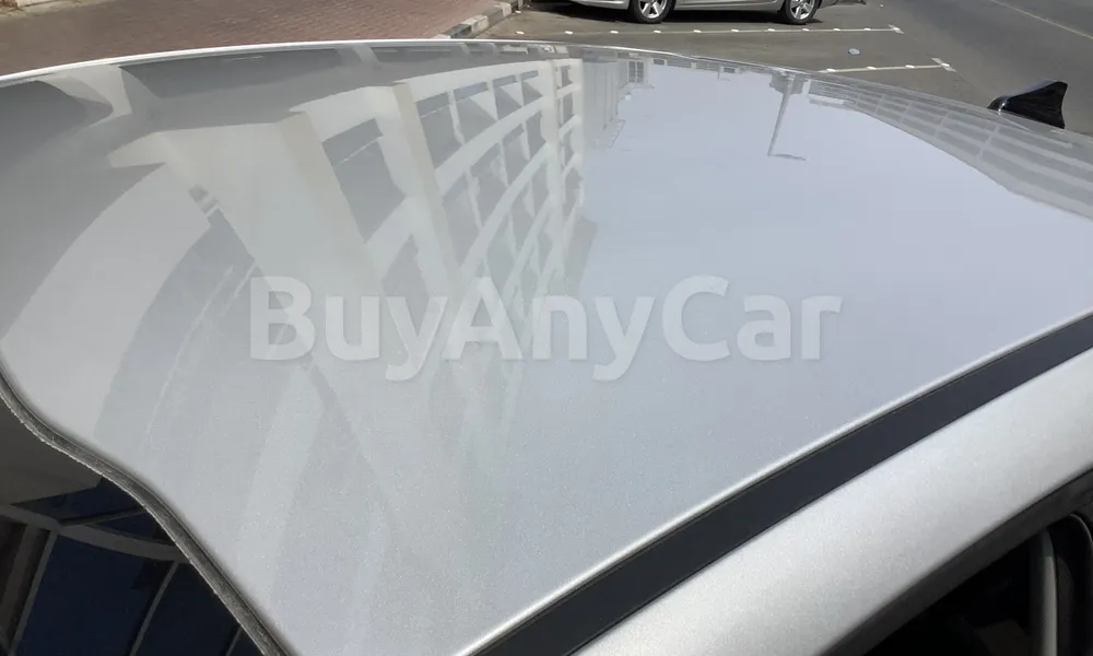 Vehicle photo 5