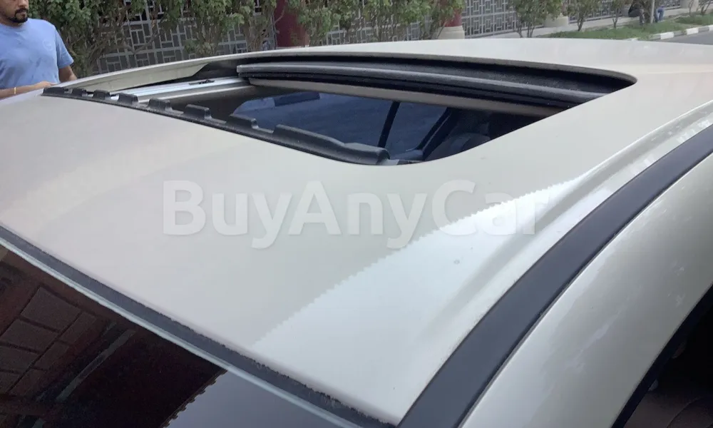 Vehicle photo 5
