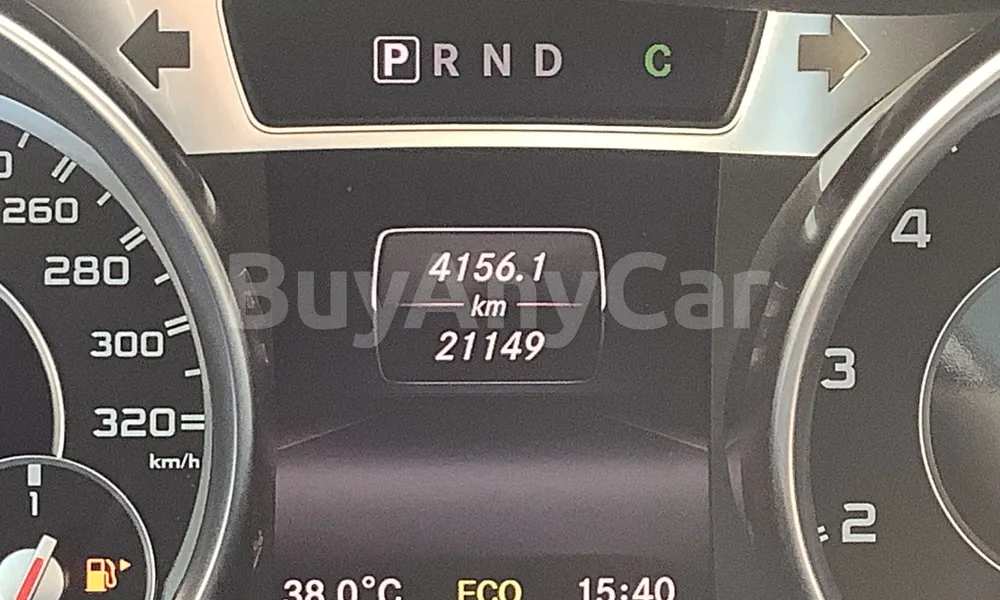 Vehicle photo 7