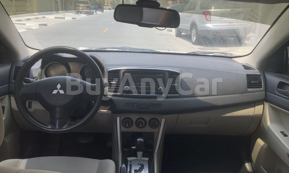 Vehicle photo 8