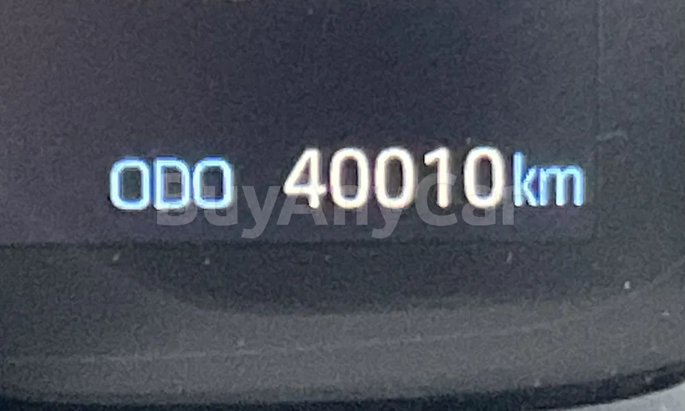 Vehicle photo 6