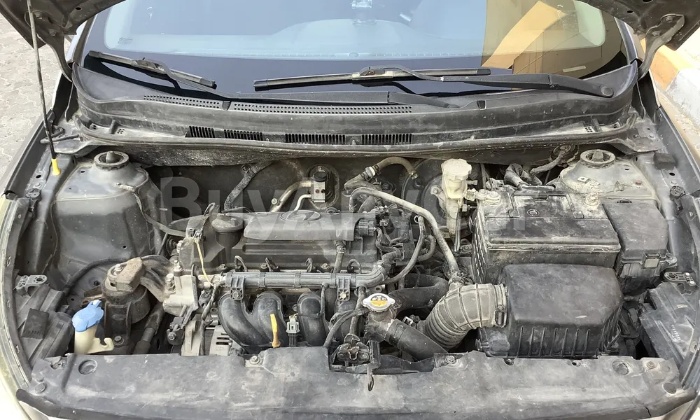 Vehicle photo 6