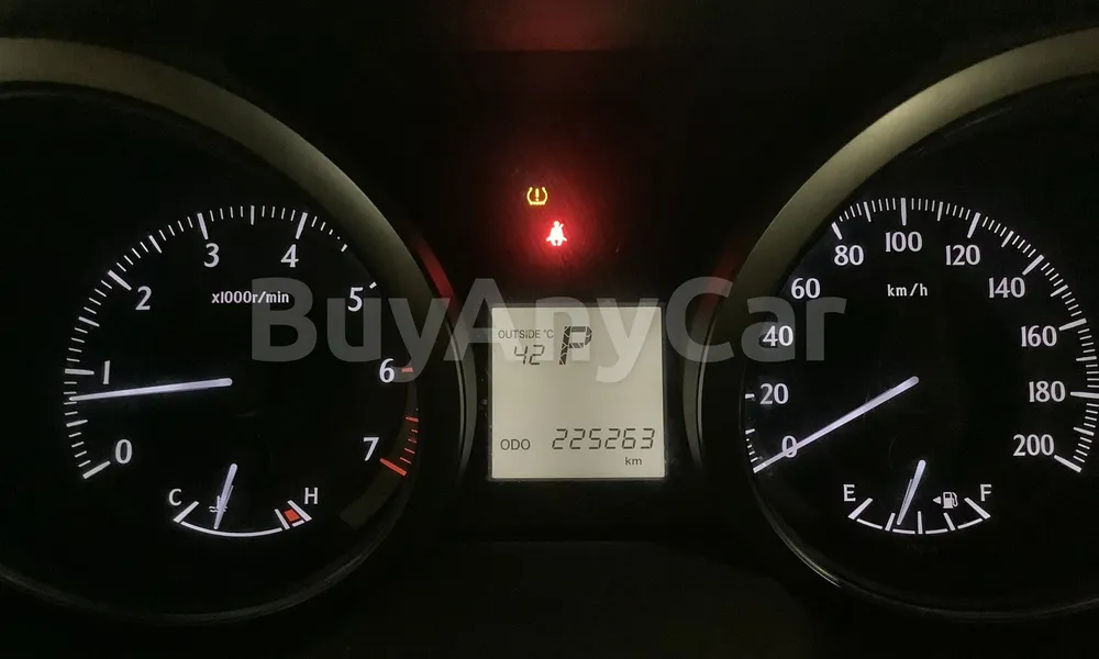 Vehicle photo 9