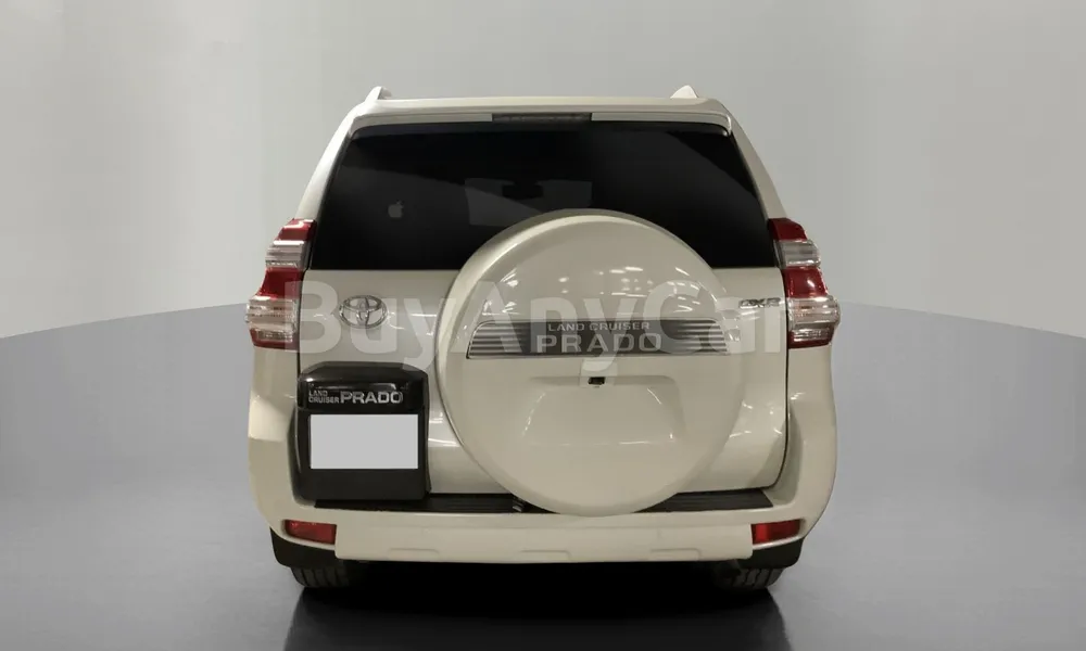 Vehicle photo 2
