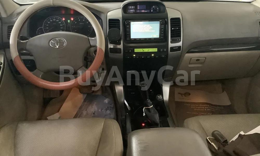 Vehicle photo 8