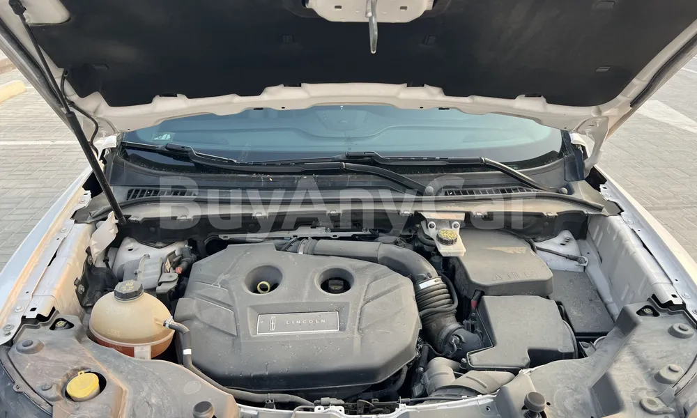 Vehicle photo 6