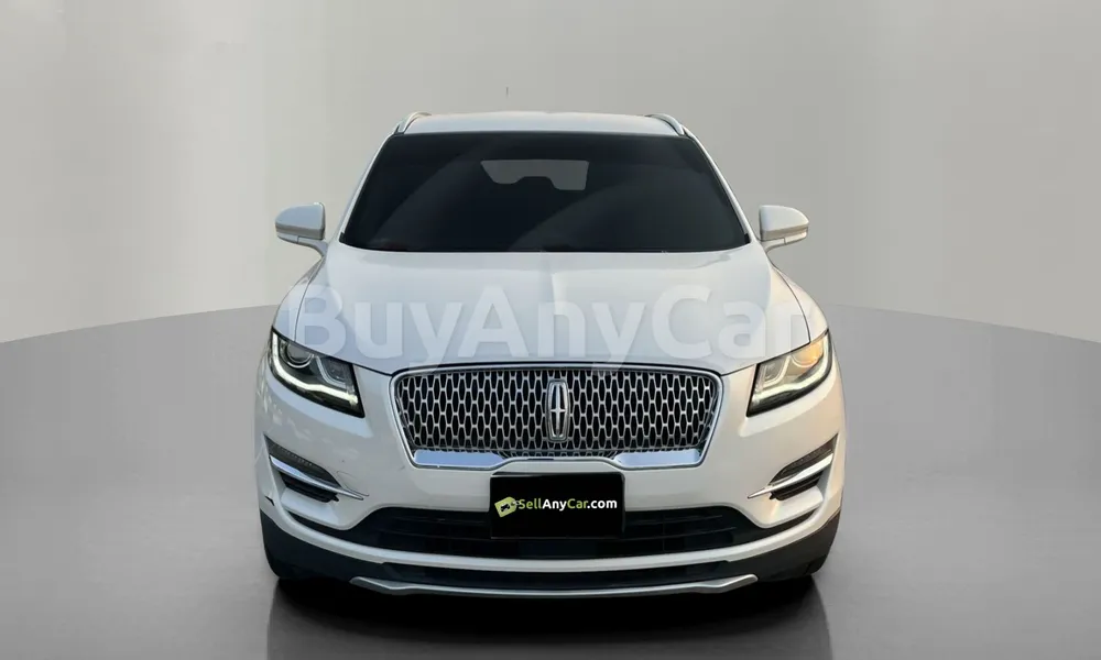 Vehicle photo 1