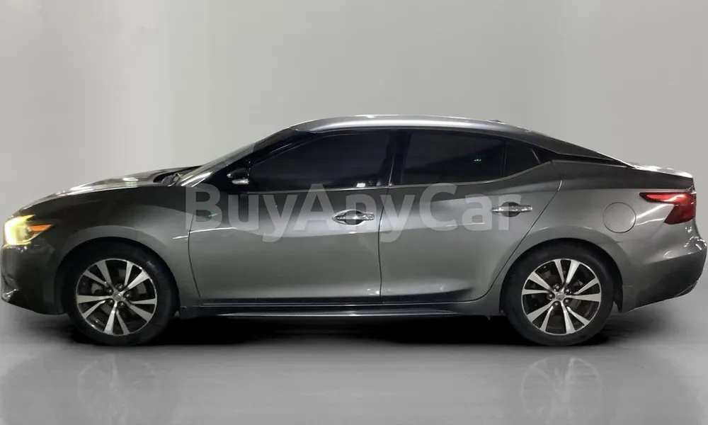 Vehicle photo 4