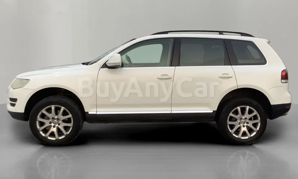 Vehicle photo 5