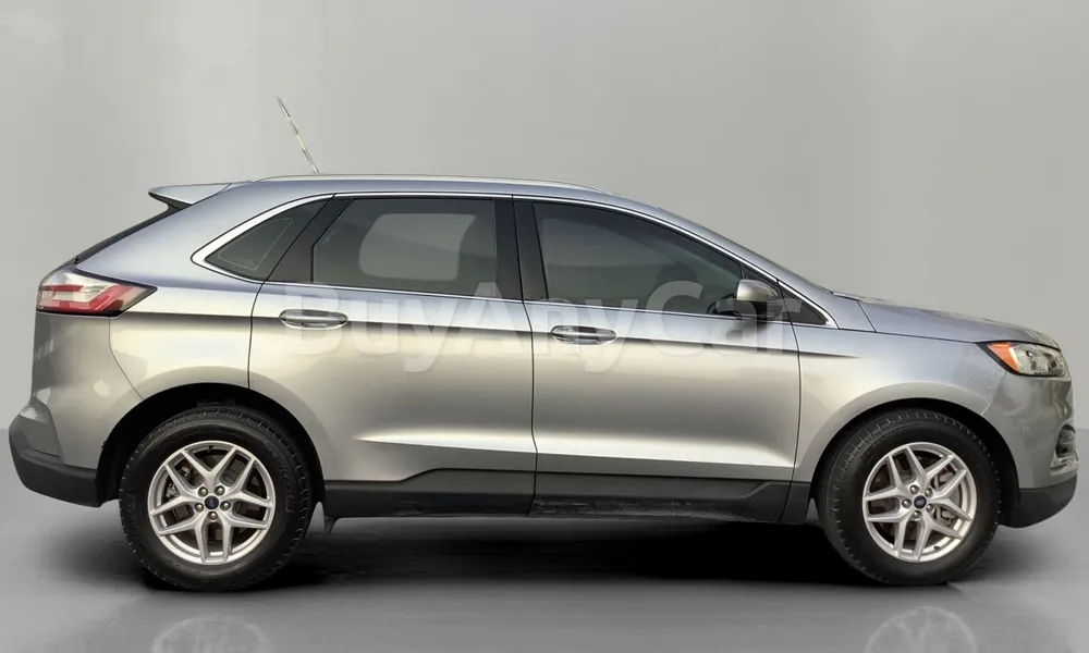 Vehicle photo 3