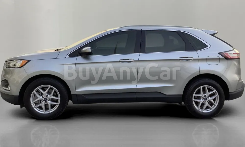 Vehicle photo 4