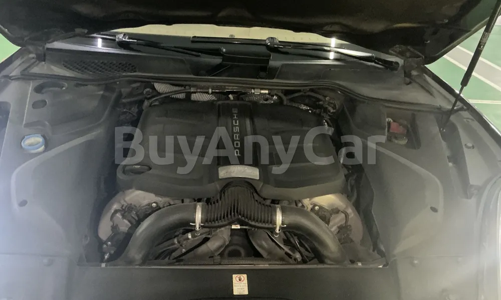 Vehicle photo 7